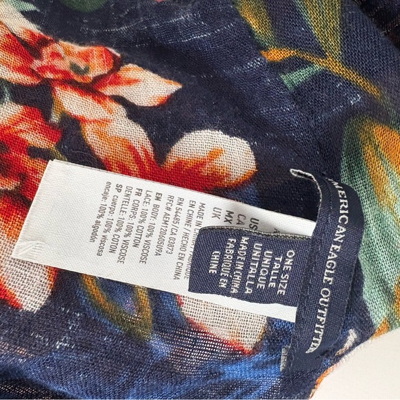 American Eagle Outfitters Floral Print Scarf Wrap - Picture 3 of 3